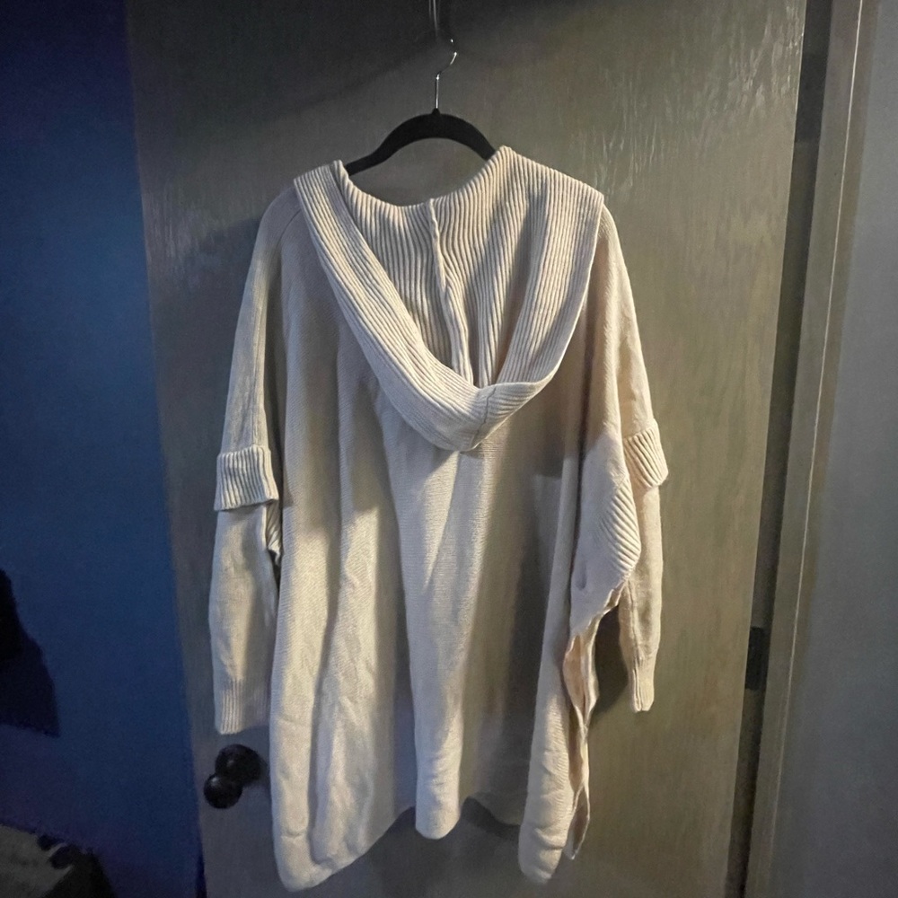 Cream Knit Poncho Sweater - Picture 3 of 3